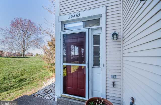 20465 QUIET WALK TERRACE Gallery 2
