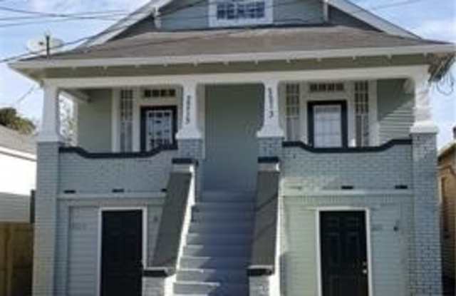2215 ONZAGA Street photos photos