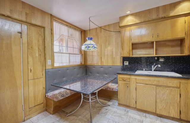 1676 Cayuga Avenue Gallery 3