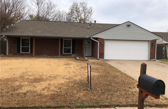 208 N Grand Fork photos photos