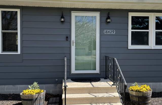 18429 Linden Lane photos photos