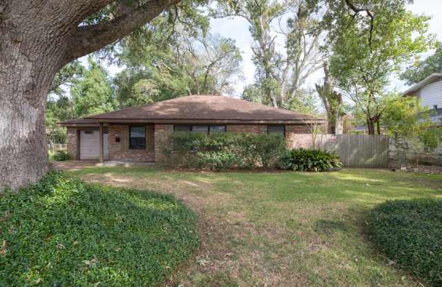 760 Jefferson Dr - 760 Jefferson Drive, Lake Charles, LA 70605 760 Jefferson Dr - 760 Jefferson Drive, Lake Charles, LA 70605