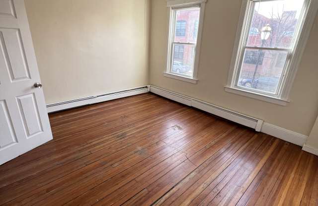 558 Broad St photos photos