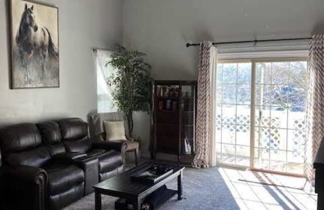 704 FOXMEADOW DRIVE Gallery 3