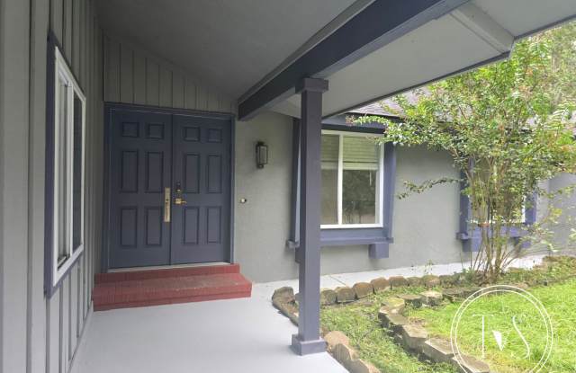 Newly upgraded 4-bed/3-bath ranch-style home in Savannah Village Subdivision! Gallery 4