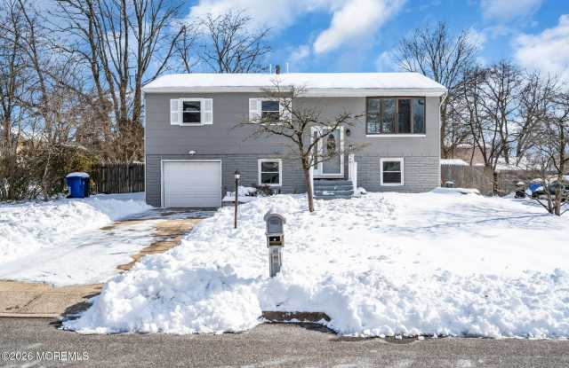 24 Cedar Hill Lane - 24 Cedar Hill Lane, Toms River, NJ 08755