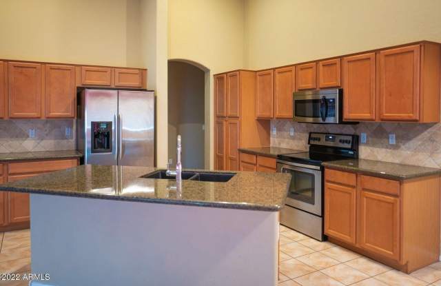3124 E Sparrow Place Gallery 3