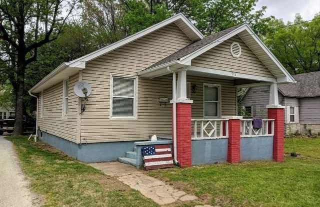 716 W Austin Street - 716 West Austin Boulevard, Nevada, MO 64772