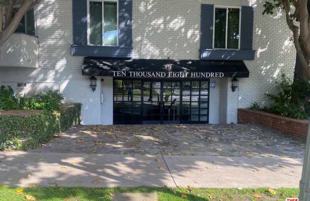 10800 Holman Ave - 10800 Holman Avenue, Los Angeles, CA 90024