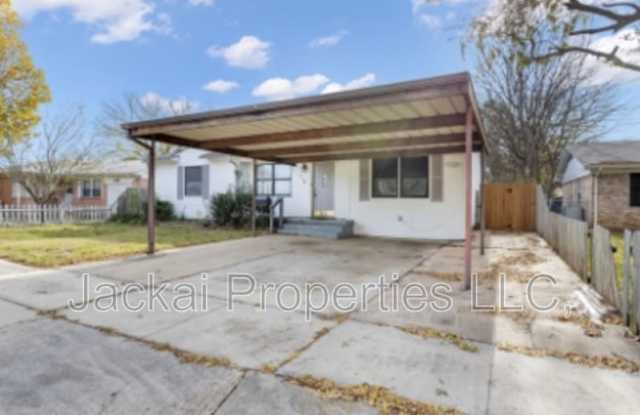 814 East Centennial Street Gallery 3