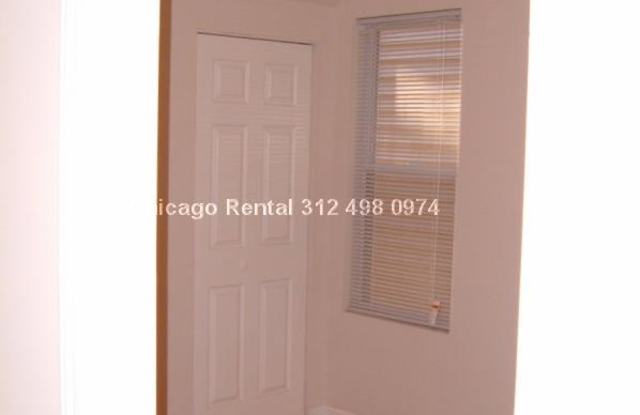 3735 North CHRISTIANA Gallery 2