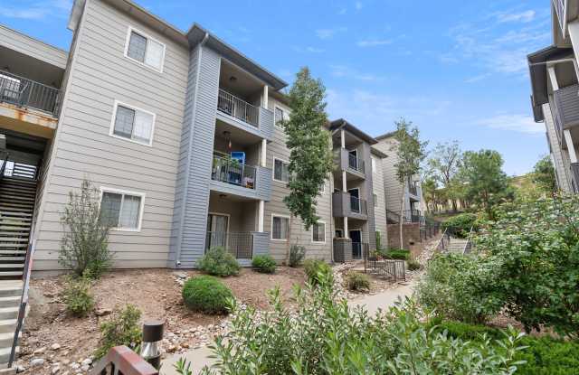 Canyon Village Gallery 4