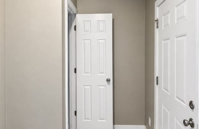 Spacious Living Just Minutes from Village Pointe! Gallery 3