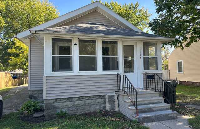 Cozy 2 bedroom house $725 - 1113 South 20th Street, Fort Dodge, IA 50501