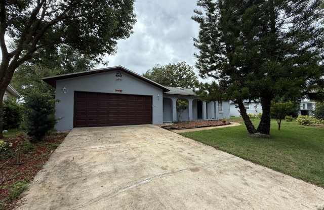 Englewood Park 3 bedroom, 2 bath available now! - 6478 Inca Street, Orlando, FL 32807