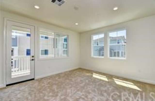 4334 Canyon Coral Lane Gallery 3
