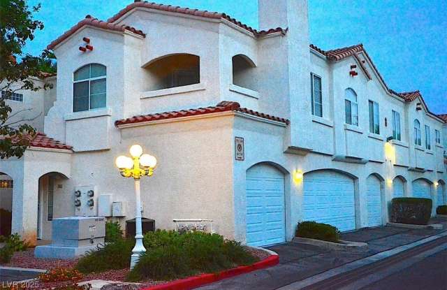 2975 Bluegrass Lane photos photos