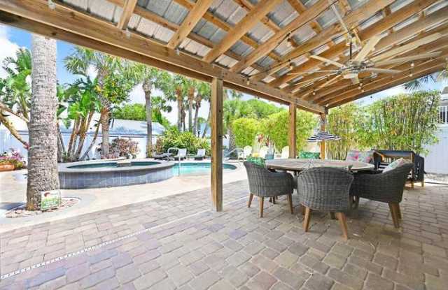 810 Carol Avenue - 810 Carol Avenue, New Smyrna Beach, FL 32169