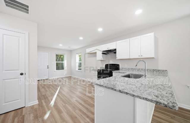 349 Worthington Drive Gallery 4