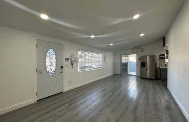 Beautiful house in Garden Grove photos photos