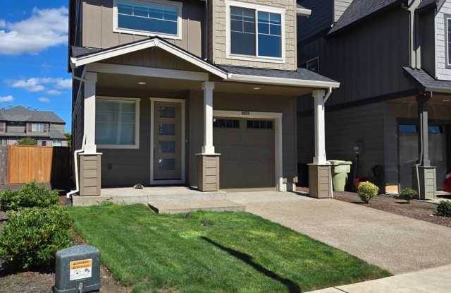 Terrific Orenco Station area 4 BR, 3.5 BA home with 2 owner suites photos photos