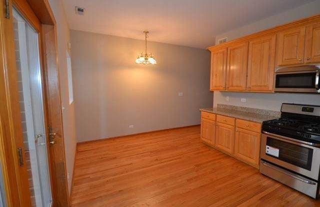 4235 Kenmore Gallery 3