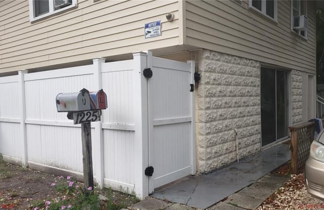 1225 1/2 27TH STREET N - 1225 1/2 27th St N, St. Petersburg, FL 33713