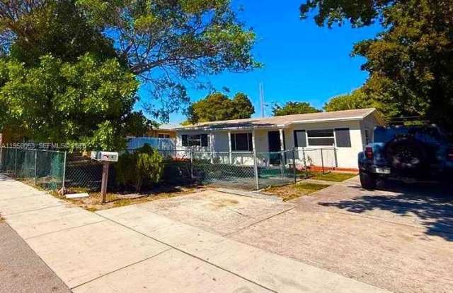 341 NE 25th Ct photos photos