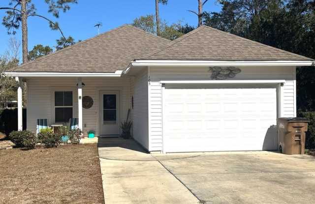 105 Saunders Cir Gallery 1