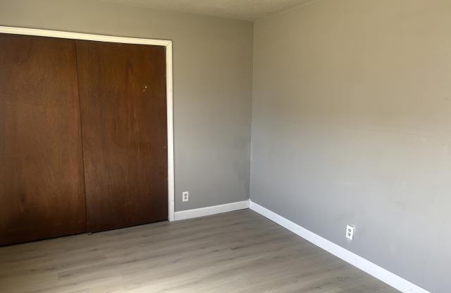 325 Clymer Road - 4 - 325 Clymer Road, Hiawatha, IA 52233
