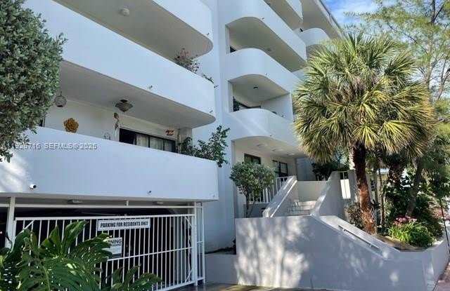 130 S Shore Dr photos photos