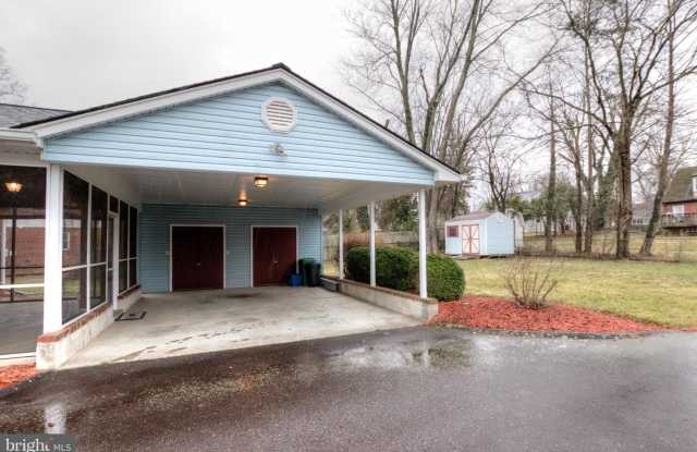 10817 WOODHAVEN DR Gallery 4
