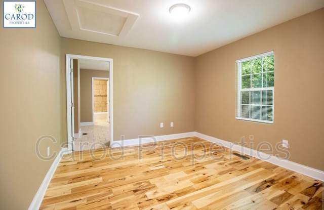 1608 Brockett Ave. Gallery 4