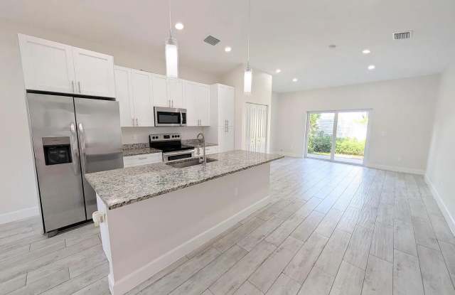 1562 W 26th Court Gallery 2