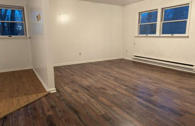 402 Mercury Drive Gallery 2