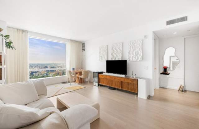 1 City Point - 445 Albee Square West, Brooklyn, NY 11201 1 City Point - 445 Albee Square West, Brooklyn, NY 11201