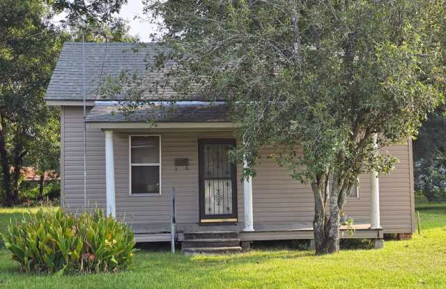 1014 South St. - Alexandria - 1014 South Street, Alexandria, LA 71301
