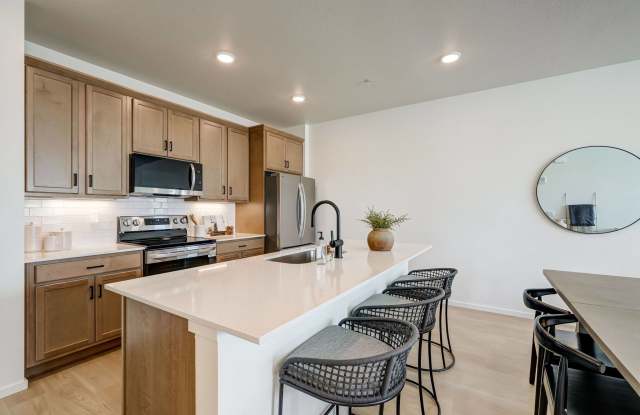 Bloom Rental Living Gallery 2