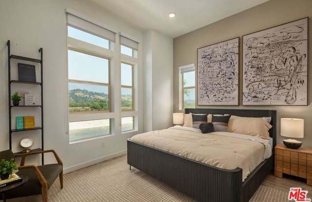 2703 North Rana Way - 2703 North Rana Way, Los Angeles, CA 90039
