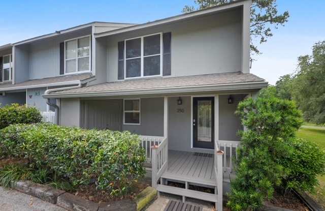 250 Highpoint Dr photos photos