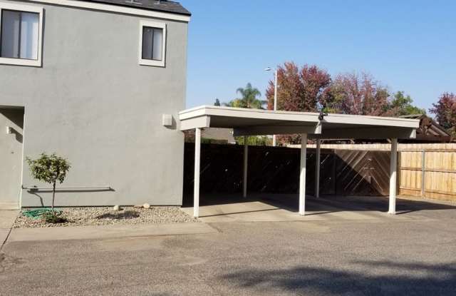 Town House for rent Gallery 3