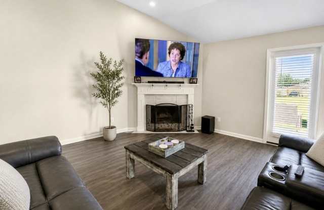 1848 Landing Place Gallery 2