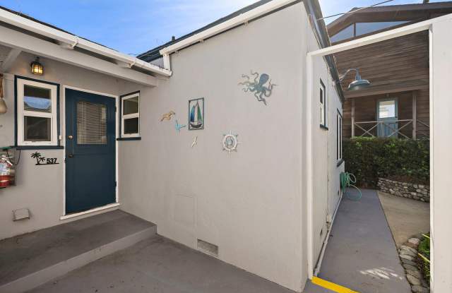 Centrally Located in the heart of Laguna Village Gallery 4