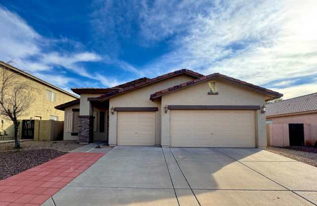 ⭐4 Bed / 2 Bath Single Level Phoenix Home with a 3 Car Garage⭐ photos photos