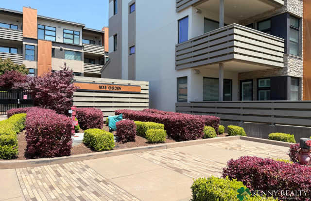Spacious 2 Bedroom Condo in Prime Burlingame Location – Parking Included photos photos