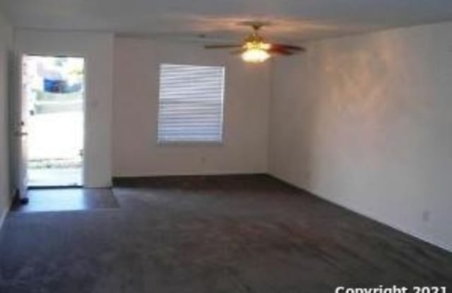 202 Hallie Cv Gallery 3