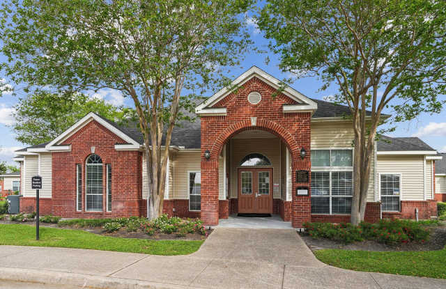 Laurel Point - Senior and Affordable Housing Gallery 3