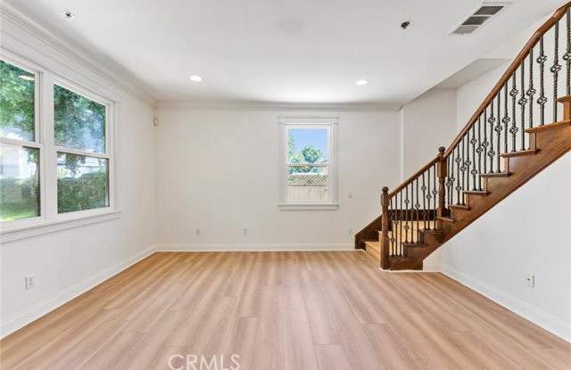 1590 Locust Street Gallery 2