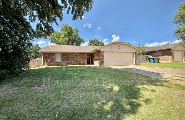 5813 SE 10th St. photos photos