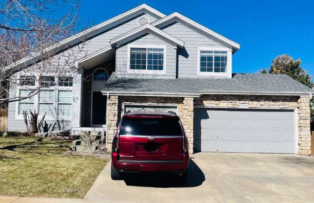 4 bedroom, 4 bathroom single family house in Centennial photos photos
